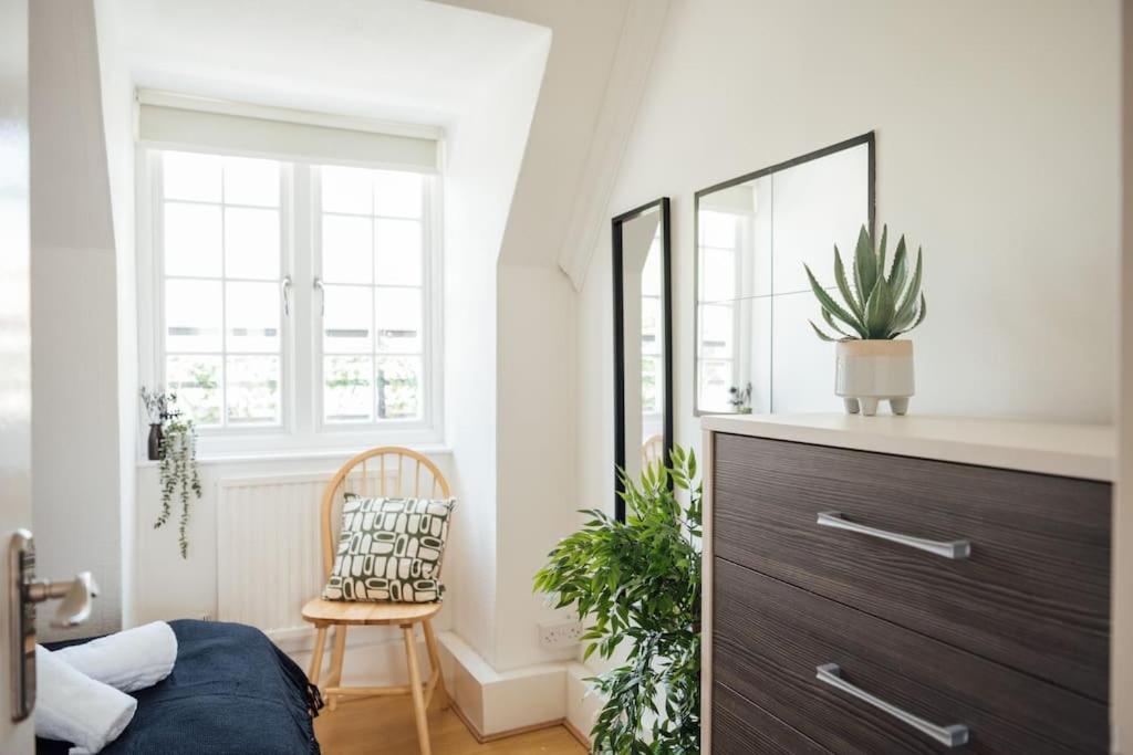Charming 2 Bedroom Flat In The Heart Of Kings Cross, London Exterior photo