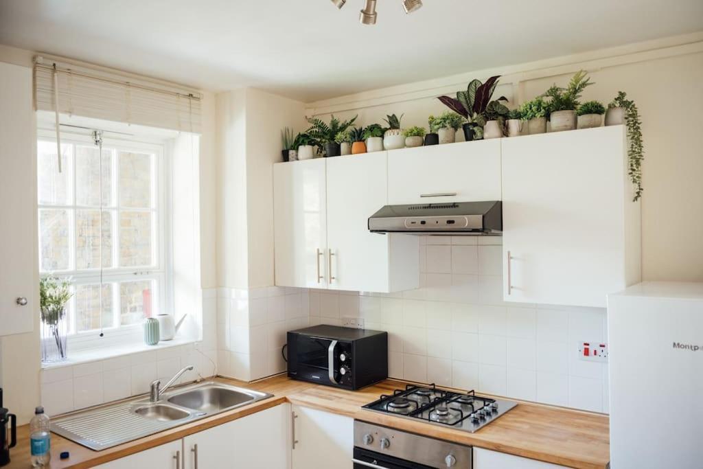 Charming 2 Bedroom Flat In The Heart Of Kings Cross, London Exterior photo
