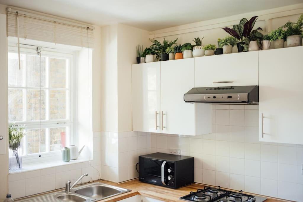 Charming 2 Bedroom Flat In The Heart Of Kings Cross, London Exterior photo