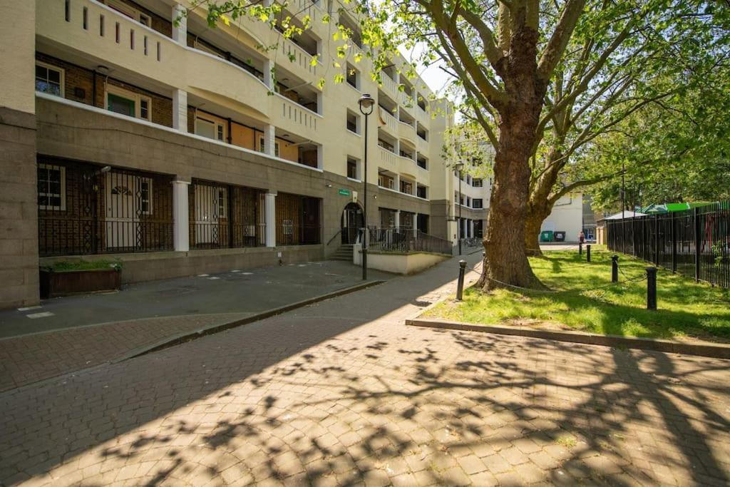 Charming 2 Bedroom Flat In The Heart Of Kings Cross, London Exterior photo